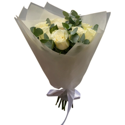 Элегантный букет из 9 белых роз с эвкалиптом – воплощение совершенства Барыш Ульяновская область Элегантный букет из 9 белых роз с эвкалиптом – воплощение совершенства Барыш Ульяновская область