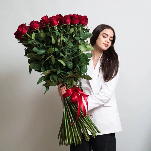 Роскошный букет из 51 красной розы – воплощение безграничной любви Барыш Ульяновская область Роскошный букет из 51 красной розы – воплощение безграничной любви Барыш Ульяновская область