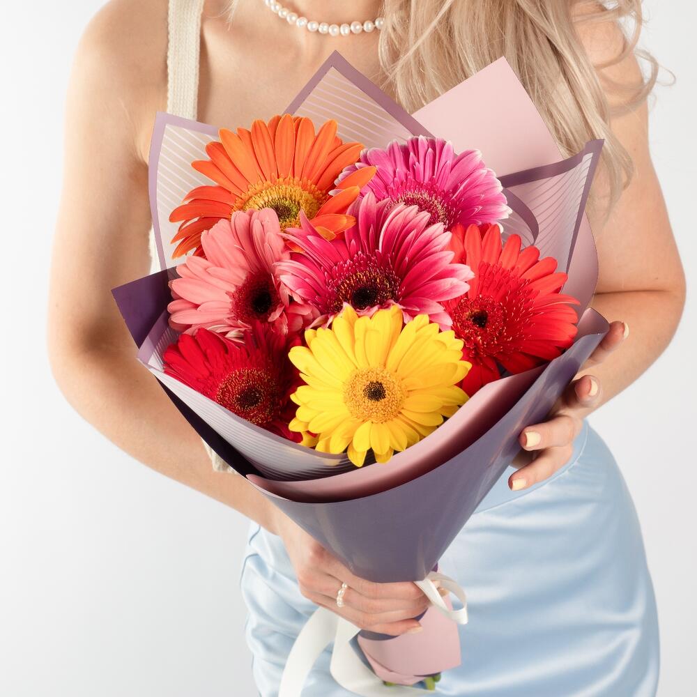Солнечный букет из 7 свежих гербер – радость в подарок Барыш Ульяновская область